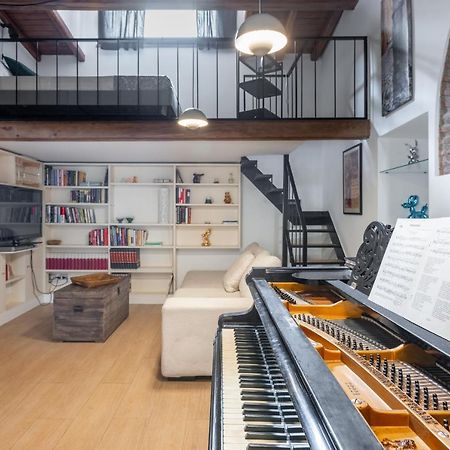 Musician Apartment Colosseo With Piano Roma Esterno foto