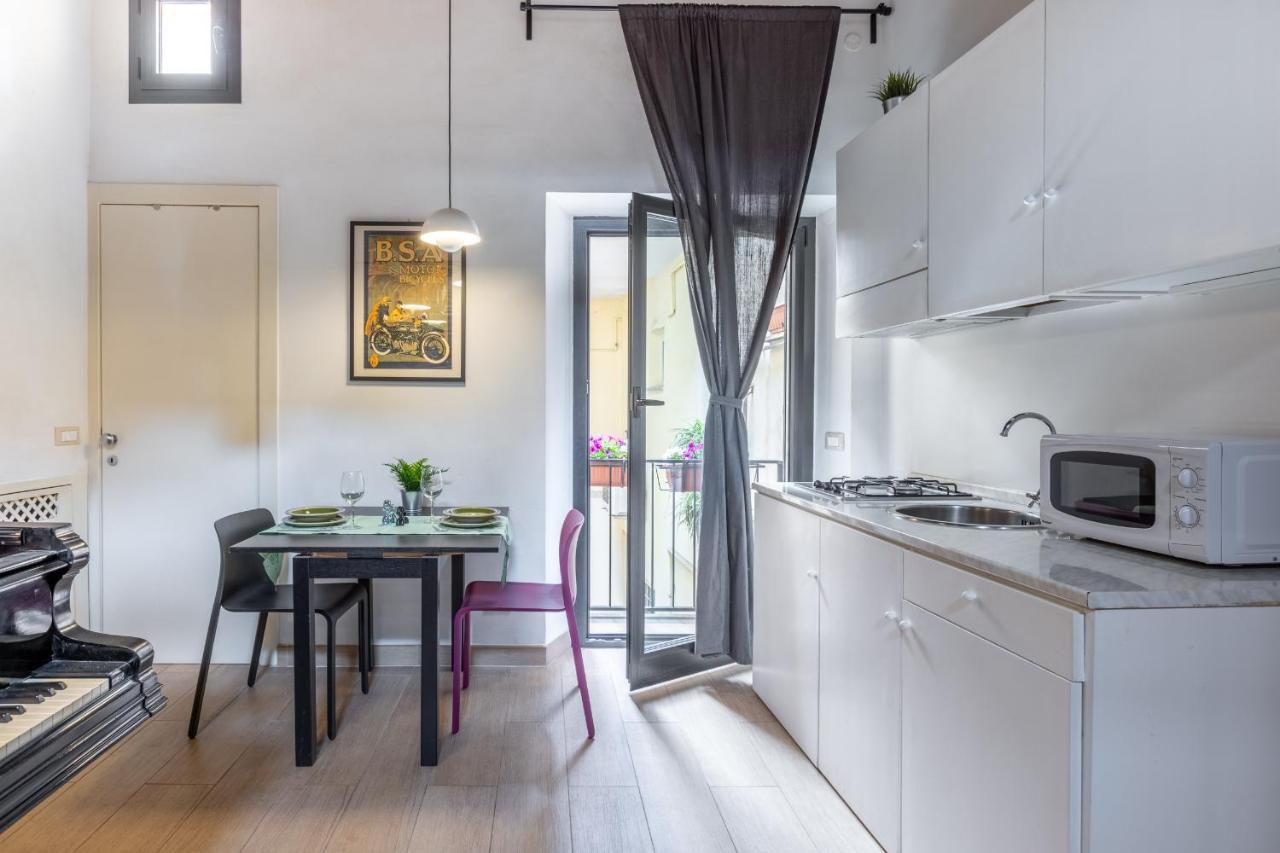 Musician Apartment Colosseo With Piano Roma Esterno foto