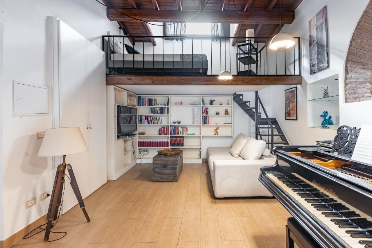 Musician Apartment Colosseo With Piano Roma Esterno foto