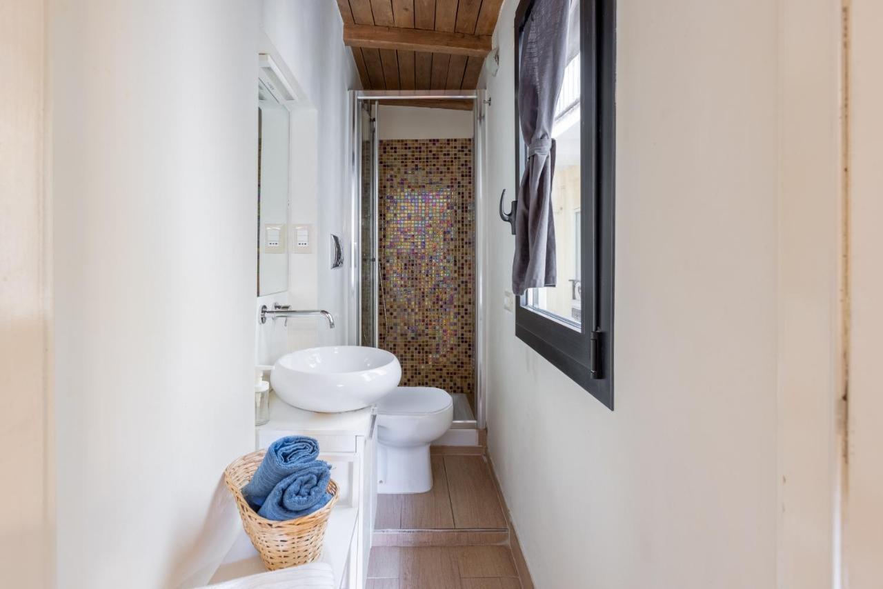 Musician Apartment Colosseo With Piano Roma Esterno foto