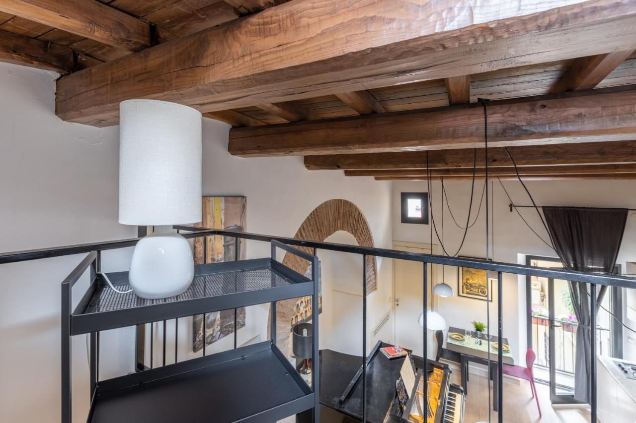 Musician Apartment Colosseo With Piano Roma Esterno foto